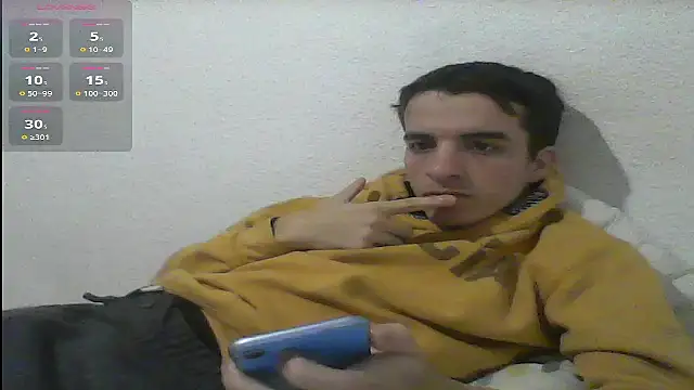 Snapshot of Tombgy07 chatting on January 13, 2025, 8:15 pm Tombgy07 online show from January 13, 2025, 8:15 pm