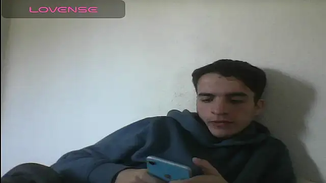 Snapshot of Tombgy07 chatting on March 3, 2025, 1:56 pm Tombgy07 online show from March 3, 2025, 1:56 pm