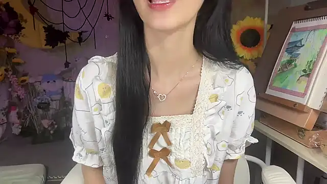 Snapshot of Your-Sunshine chatting on November 3, 2025, 6:00 pm Your-Sunshine online show from November 3, 2025, 6:00 pm