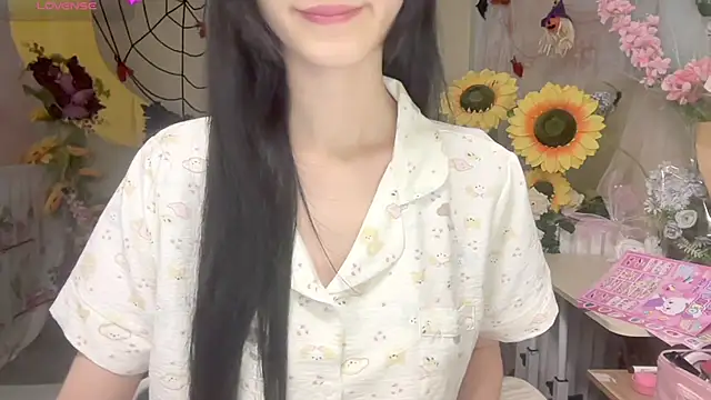 Snapshot of Your-Sunshine chatting on November 1, 2025, 4:12 pm Your-Sunshine online show from November 1, 2025, 4:12 pm