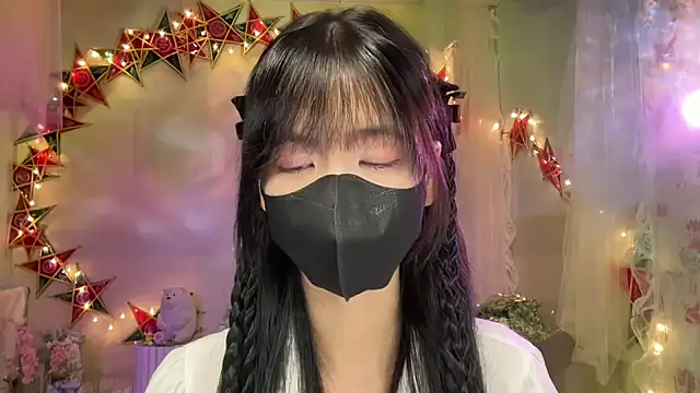 Snapshot of Your-Sunshine chatting on October 8, 2025, 4:19 pm Your-Sunshine online show from October 8, 2025, 4:19 pm