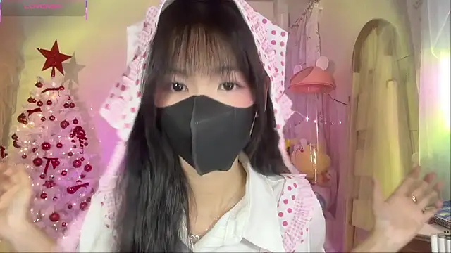 Snapshot of Your-Sunshine chatting on November 30, 2025, 3:35 pm Your-Sunshine online show from November 30, 2025, 3:35 pm