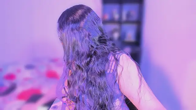 Soysofiarodrigu online show from March 12, 2025, 7:04 pm