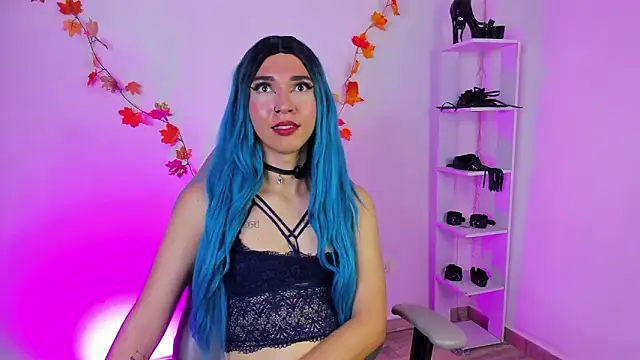 sofi elfqueen online show from February 3, 2026, 2:53 am