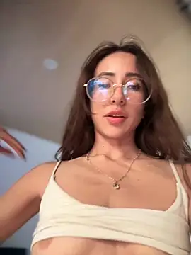 Snapshot of lauravasquez chatting on March 16, 2025, 7:27 pm lauravasquez online show from March 16, 2025, 7:27 pm