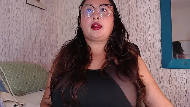 Snapshot of NadiaWhite chatting on October 30, 2025, 5:54 pm NadiaWhite online show from October 30, 2025, 5:54 pm