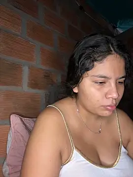 Snapshot of moncerrat_luna chatting on February 4, 2025, 3:26 pm moncerrat luna online show from February 4, 2025, 3:26 pm