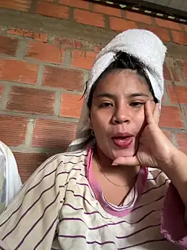 Snapshot of moncerrat_luna chatting on March 4, 2025, 8:38 pm moncerrat luna online show from March 4, 2025, 8:38 pm