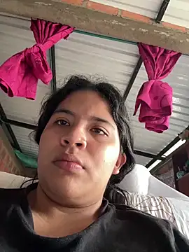 Snapshot of moncerrat_luna chatting on March 13, 2025, 2:44 pm moncerrat luna online show from March 13, 2025, 2:44 pm