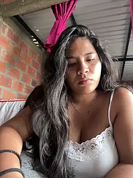 Snapshot of moncerrat_luna chatting on March 18, 2025, 4:28 pm moncerrat luna online show from March 18, 2025, 4:28 pm