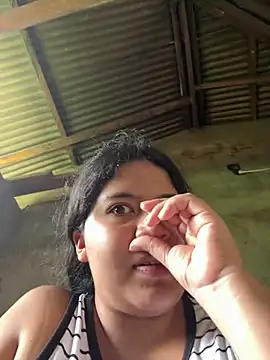 Snapshot of moncerrat_luna chatting on March 7, 2025, 4:11 pm moncerrat luna online show from March 7, 2025, 4:11 pm