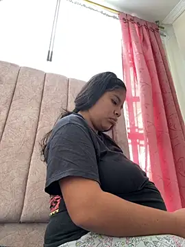 Snapshot of moncerrat_luna chatting on October 12, 2025, 9:49 pm moncerrat luna online show from October 12, 2025, 9:49 pm