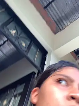 Snapshot of moncerrat_luna chatting on October 6, 2025, 9:48 pm moncerrat luna online show from October 6, 2025, 9:48 pm