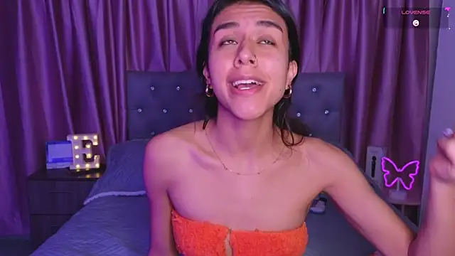 Emiily Scott1 online show from November 12, 2025, 10:35 pm