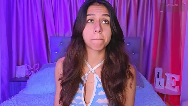 Snapshot of Emiily_Scott1 chatting on January 14, 2026, 12:58 am Emiily Scott1 online show from January 14, 2026, 12:58 am