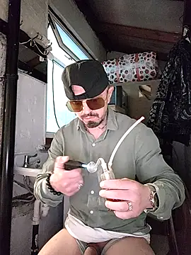 Snapshot of erbod_Johnny chatting on October 8, 2025, 12:34 am erbod Johnny online show from October 8, 2025, 12:34 am