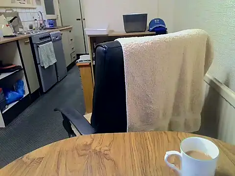 daddyflash online show from April 2, 2026, 8:26 pm