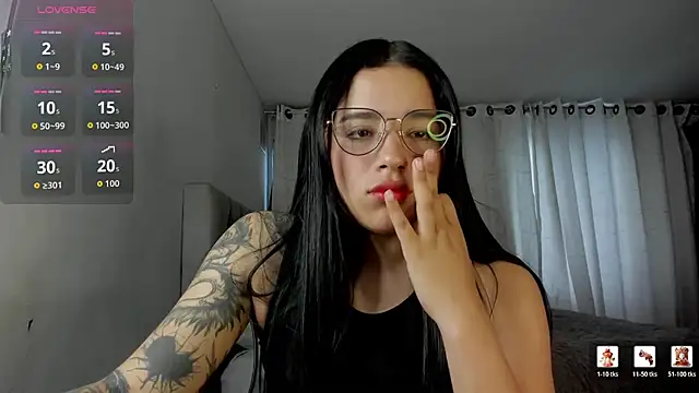 Snapshot of aliice_walker_ chatting on June 23, 2026, 10:30 pm aliice walker online show from June 23, 2026, 10:30 pm