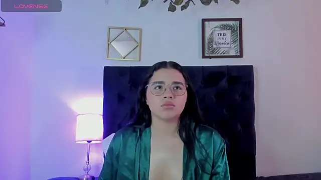 Snapshot of aliice_walker_ chatting on February 18, 2025, 4:36 pm aliice walker online show from February 18, 2025, 4:36 pm