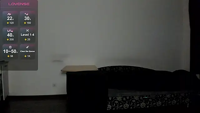 Snapshot of KitsuneRem chatting on February 8, 2026, 11:35 pm KitsuneRem online show from February 8, 2026, 11:35 pm