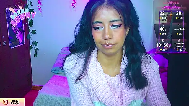 Roxanbunny1 online show from January 7, 2026, 3:06 pm