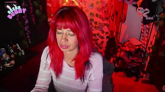 Snapshot of Roxanbunny1 chatting on February 17, 2025, 4:09 am Roxanbunny1 online show from February 17, 2025, 4:09 am
