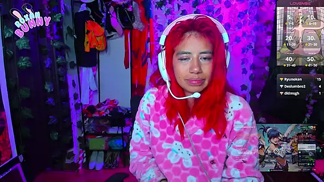 Snapshot of Roxanbunny1 chatting on March 19, 2025, 9:06 am Roxanbunny1 online show from March 19, 2025, 9:06 am