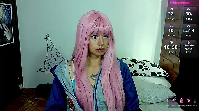 Snapshot of Roxanbunny1 chatting on October 23, 2025, 9:02 pm Roxanbunny1 online show from October 23, 2025, 9:02 pm