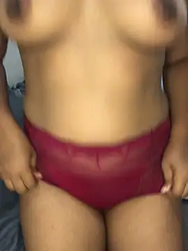 Snapshot of Rose_Olivia chatting on December 7, 2024, 3:58 pm Rose Olivia online show from December 7, 2024, 3:58 pm