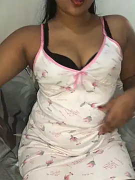 Snapshot of Rose_Olivia chatting on January 30, 2025, 2:04 pm Rose Olivia online show from January 30, 2025, 2:04 pm