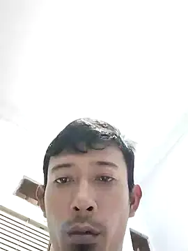 Snapshot of Dwirosebig chatting on January 28, 2025, 5:56 pm Dwirosebig online show from January 28, 2025, 5:56 pm