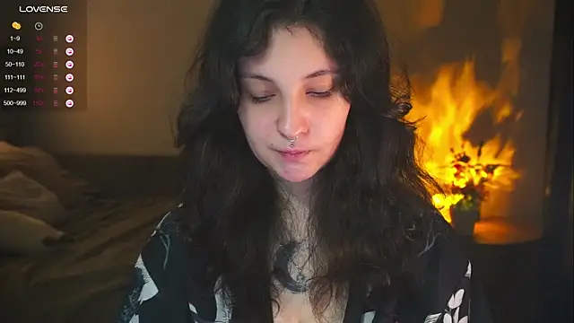 Snapshot of kshishtan chatting on October 27, 2025, 6:03 am kshishtan online show from October 27, 2025, 6:03 am