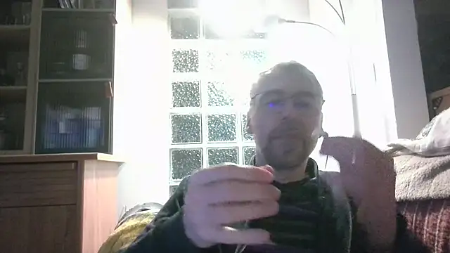 ptitcanard60600 online show from April 11, 2026, 9:18 pm