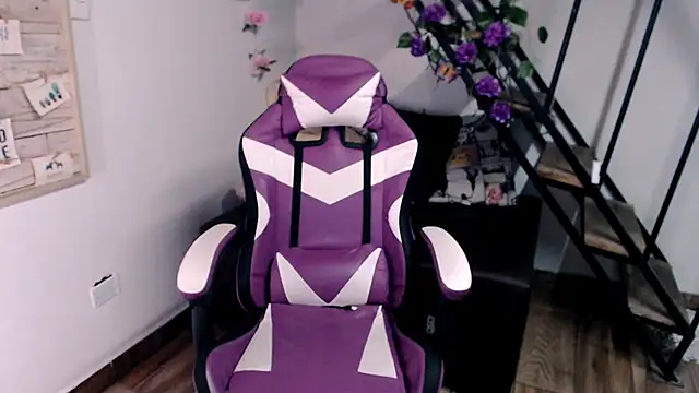 samantha baby  online show from February 14, 2026, 9:04 pm