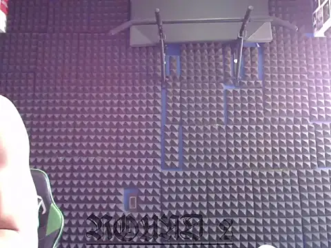 Curly Angel24 online show from November 12, 2025, 3:05 pm