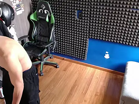 Curly Angel24 online show from January 5, 2026, 5:27 pm