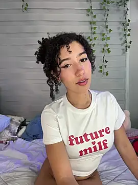 Snapshot of Lovely_Janeth chatting on December 2, 2025, 3:30 am Lovely Janeth online show from December 2, 2025, 3:30 am