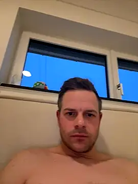 Snapshot of Danii0790 chatting on December 3, 2025, 3:44 pm Danii0790 online show from December 3, 2025, 3:44 pm