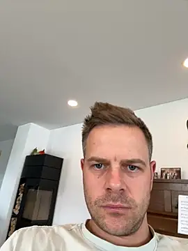 Snapshot of Danii0790 chatting on October 20, 2025, 8:59 am Danii0790 online show from October 20, 2025, 8:59 am