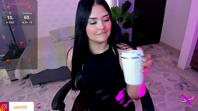 martinasaez online show from April 9, 2026, 2:01 pm