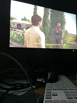 la chiennete online show from September 9, 2025, 11:14 pm