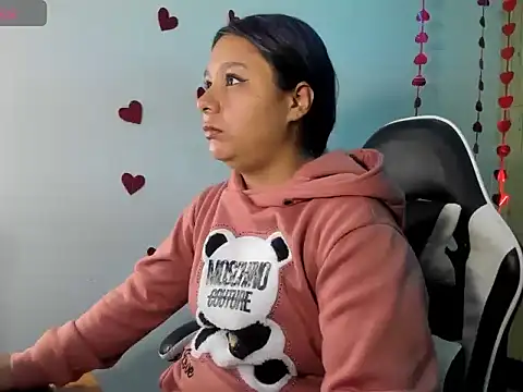 Charis 21 online show from February 28, 2026, 7:57 pm