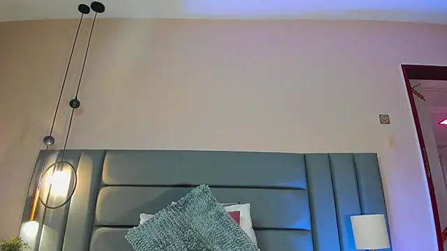 NoraDasilva online show from October 16, 2025, 12:19 am