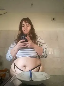 Snapshot of Bombon_ok chatting on November 7, 2025, 6:23 pm Bombon ok online show from November 7, 2025, 6:23 pm