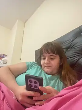 Snapshot of Bombon_ok chatting on October 28, 2025, 2:45 am Bombon ok online show from October 28, 2025, 2:45 am