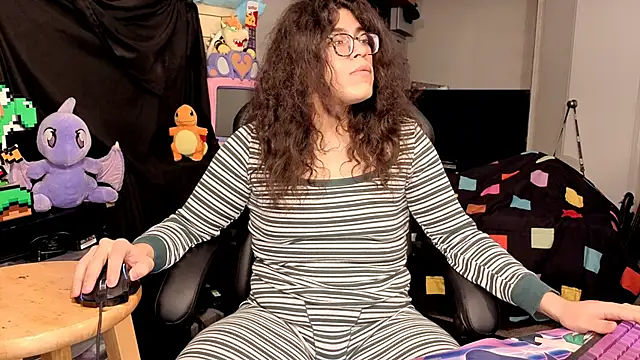 Snapshot of ShinyCherub chatting on December 17, 2025, 1:54 am ShinyCherub online show from December 17, 2025, 1:54 am