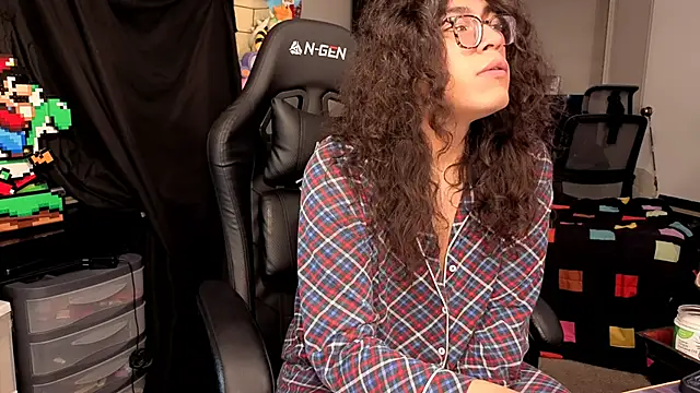 Snapshot of ShinyCherub chatting on November 14, 2025, 3:54 am ShinyCherub online show from November 14, 2025, 3:54 am