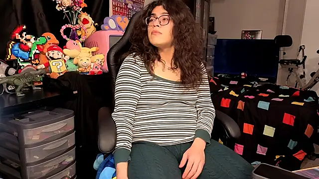 Snapshot of ShinyCherub chatting on October 25, 2025, 2:50 pm ShinyCherub online show from October 25, 2025, 2:50 pm