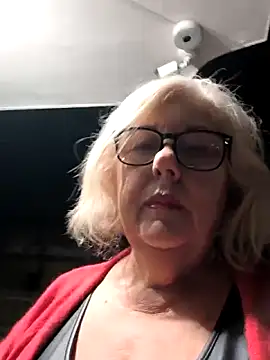 Snapshot of Merilulla chatting on November 1, 2025, 2:51 am Merilulla online show from November 1, 2025, 2:51 am