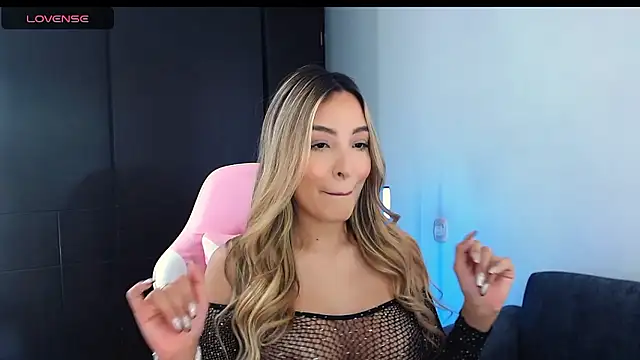 Snapshot of im_grecia chatting on January 7, 2026, 8:36 pm im grecia online show from January 7, 2026, 8:36 pm